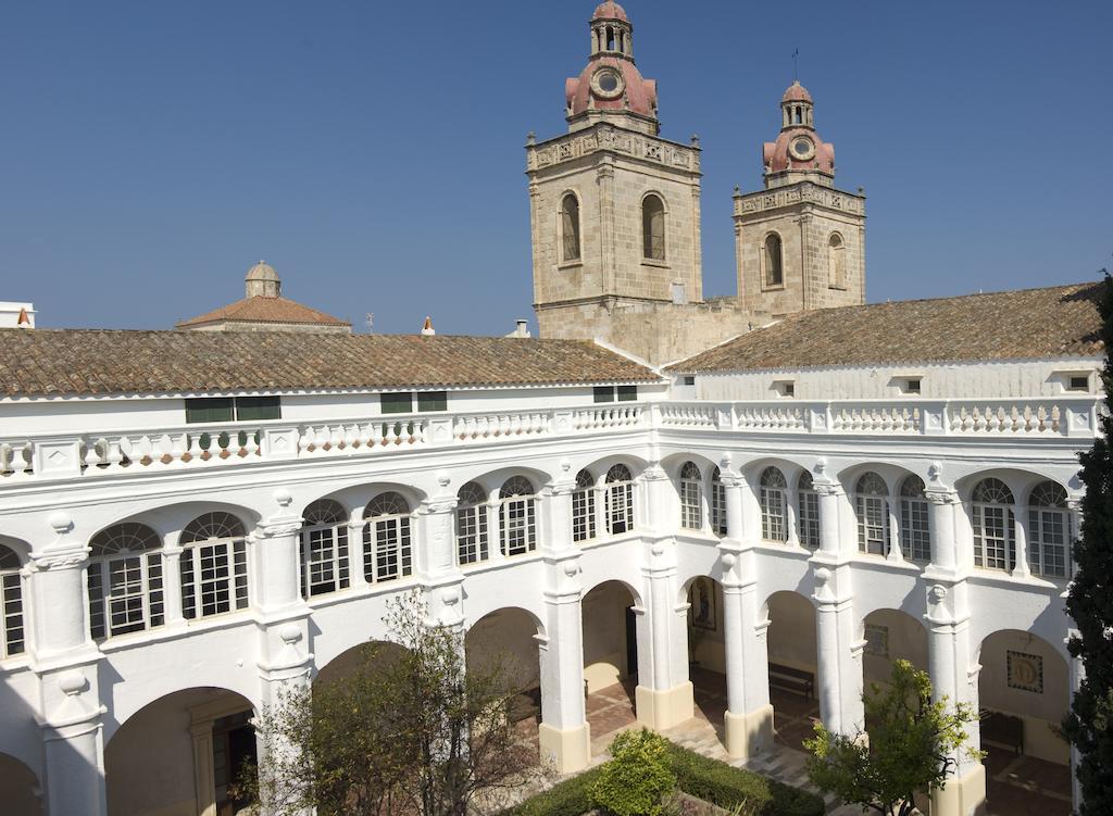 Grupoandria El Claustre De Ciutadella - Hospederia Hostel Ngoại thất bức ảnh